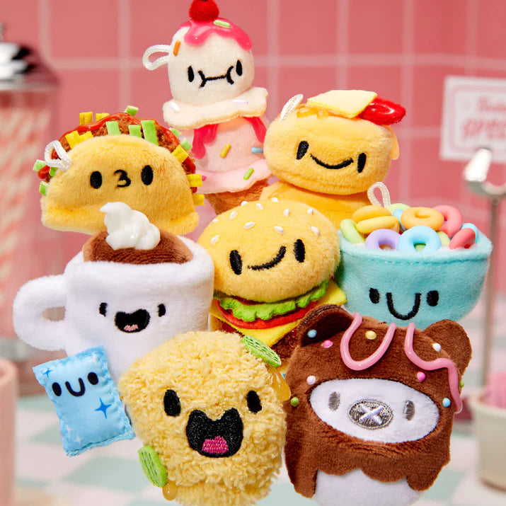 MGA's Miniverse- New #2 Make It Mini Plush in PDQ